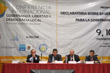 (Left-Right) Antonio Maria Hernandez, Executive Director of the Institute of Federalism of the National. Academy of Law and Social Sciences of Córdoba, Argentina; Octavio Acosta, Coordinator, National Association of Municipalities, Mexico; Miguel Fernandez Iturriza, Pacto-Mexico; Pablo Rojo Calzada, CIDE Mexico